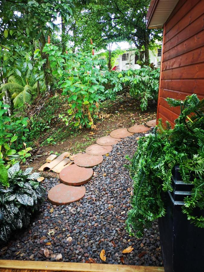 Bungalow Maelie ลา ทรินิเต ภายนอก รูปภาพ