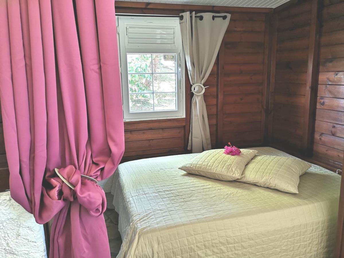 Bungalow Maelie ลา ทรินิเต ภายนอก รูปภาพ